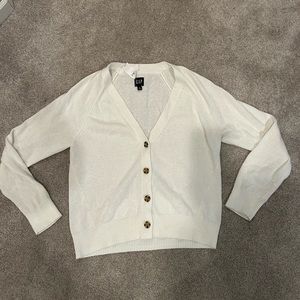 NWT Gap Button Front Cardigan
